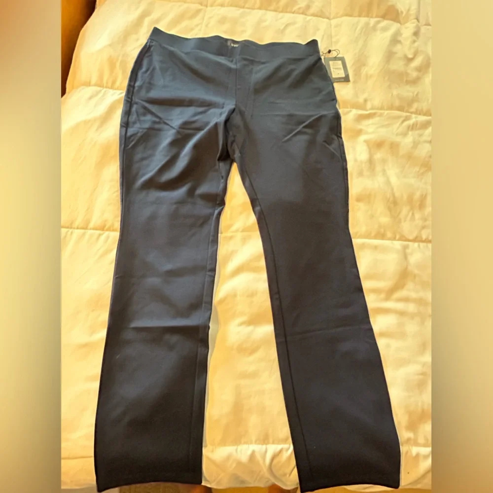 NWT NYDJ Not Your Daughters Jeans Size 14 Navy Basic Legging Pants